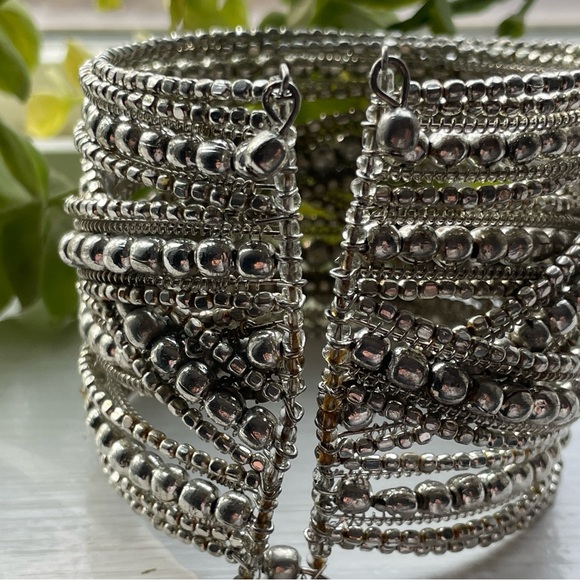 Source Unknown Silver Multi-Strand Bracelet - Picture 11 of 11